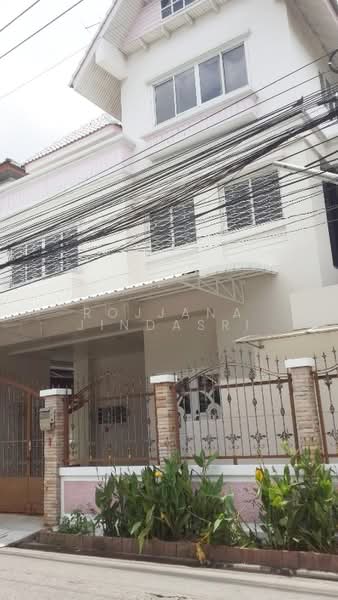 5-BR House, Bangkok, Samsen Nok, Huai Khwang, Bangkok, 5 Bedrooms, 256 sqm, Single Detached House For Rent, by Rojjana Jindasri, 500358473 - DDproperty.com
