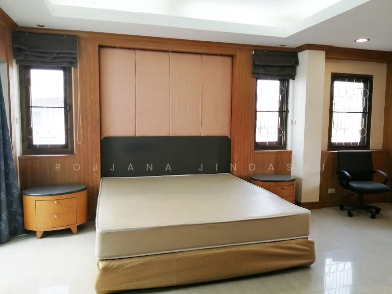 5-BR House, Bangkok, Samsen Nok, Huai Khwang, Bangkok, 5 Bedrooms, 256 sqm, Single Detached House For Rent, by Rojjana Jindasri, 500358473 - DDproperty.com