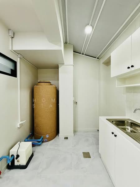 Pattaya Rungrueng, Chon Buri (Pattaya), Nong Pru, Bang Lamung (Pattaya), Chon Buri (Pattaya), 2 Bedrooms, 100 sqm, Townhouse For Sale, by HOME Real Estate Service, 500358496 - DDproperty.com
