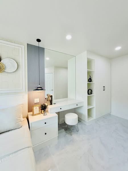 Pattaya Rungrueng, Chon Buri (Pattaya), Nong Pru, Bang Lamung (Pattaya), Chon Buri (Pattaya), 2 Bedrooms, 100 sqm, Townhouse For Sale, by HOME Real Estate Service, 500358496 - DDproperty.com