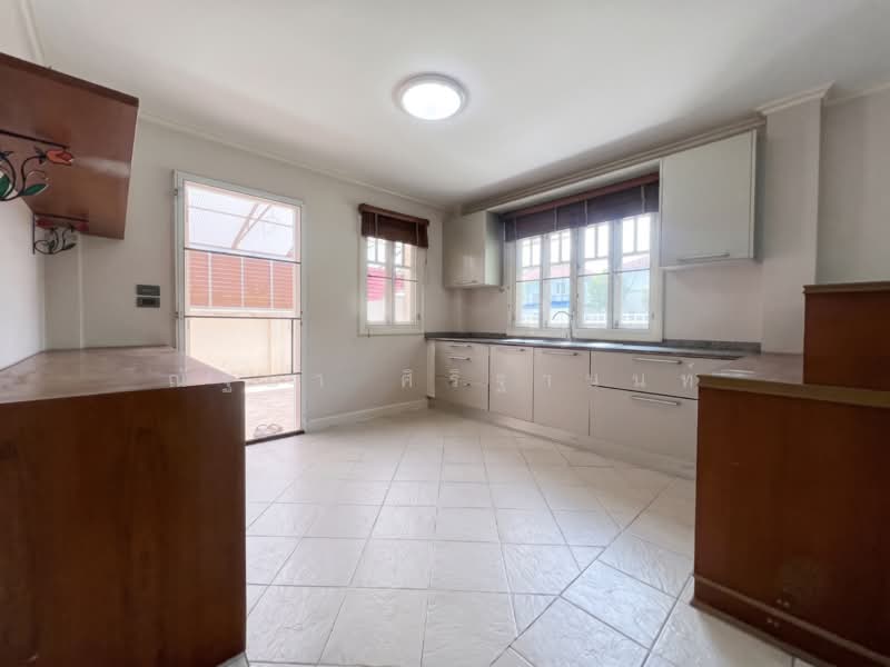 Neighborhome Watcharaphon, Bangkok, Sukhaphiban 5, Sam Wa Tawan Ok, Khlong Sam Wa, Bangkok, 3 Bedrooms, 160 sqm, Single Detached House For Sale, by ณัฐยา ศิริฐานนท์, 500358521 - DDproperty.com
