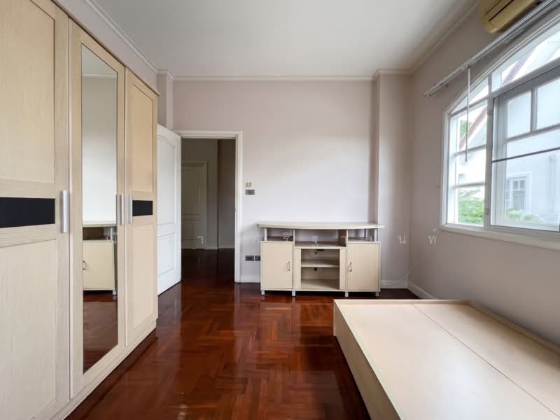 Neighborhome Watcharaphon, Bangkok, Sukhaphiban 5, Sam Wa Tawan Ok, Khlong Sam Wa, Bangkok, 3 Bedrooms, 160 sqm, Single Detached House For Sale, by ณัฐยา ศิริฐานนท์, 500358521 - DDproperty.com