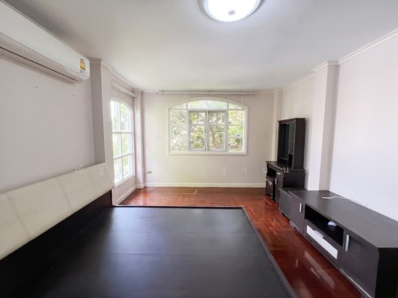 Neighborhome Watcharaphon, Bangkok, Sukhaphiban 5, Sam Wa Tawan Ok, Khlong Sam Wa, Bangkok, 3 Bedrooms, 160 sqm, Single Detached House For Sale, by ณัฐยา ศิริฐานนท์, 500358521 - DDproperty.com