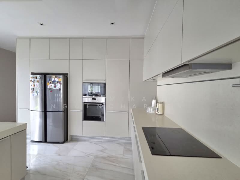 Quarter Thonglor, Bangkok, Soi Saengthong, Khlong Tan Nua, Watthana, Bangkok, 4 Bedrooms, 400 sqm, Single Detached House For Rent, by Emmika Ngoencharoen, 500358528 - DDproperty.com