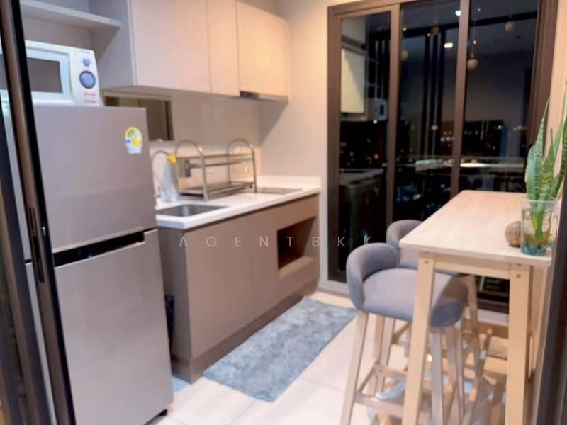Life Sathorn Sierra, Bangkok, Ratchaphruek Rd, Talat Plu, Thon Buri, Bangkok, 1 Bedroom, 33 sqm, Condo For Rent, by Agentbkk, 500358564 - DDproperty.com