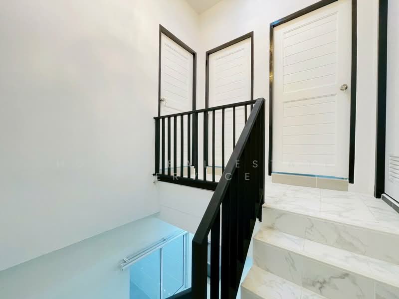 หมู่บ้านรัตนากร 25, Chon Buri (Pattaya), Bang Lamung, Bang Lamung (Pattaya), Chon Buri (Pattaya), 3 Bedrooms, 210 sqm, Townhouse For Sale, by HOME Real Estate Service, 500358578 - DDproperty.com
