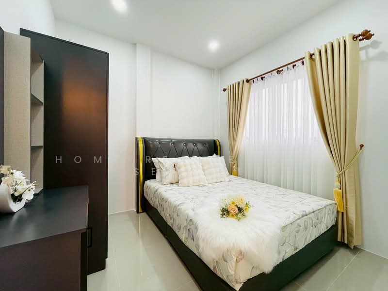 หมู่บ้านรัตนากร 25, Chon Buri (Pattaya), Bang Lamung, Bang Lamung (Pattaya), Chon Buri (Pattaya), 3 Bedrooms, 210 sqm, Townhouse For Sale, by HOME Real Estate Service, 500358578 - DDproperty.com