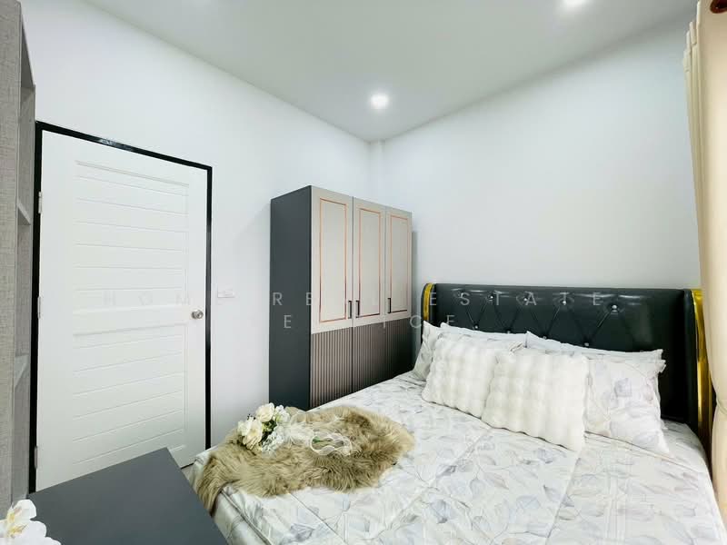 หมู่บ้านรัตนากร 25, ชลบุรี, บางละมุง, ชลบุรี, 210 ตร.ม., ทาวน์เฮ้าส์ ขาย, โดย HOME Real Estate Service, 500358578 - DDproperty.com