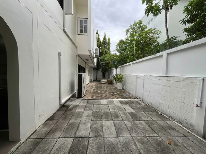 Panya Pattanakarn Village, Bangkok, Soi Phatthanakarn 30, Suan Luang, Bangkok, 5 Bedrooms, 350 sqm, Single Detached House For Sale, by NR AGENT, 500358595 - DDproperty.com