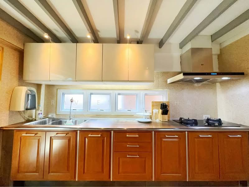 Copacabana Beach Jomtien, Chon Buri (Pattaya), Jomtien Sai Song Rd, Nong Pru, Bang Lamung (Pattaya), Chon Buri (Pattaya), 3 Bedrooms, 260 sqm, Condo For Rent, by Praveen Peter, 500358613 - DDproperty.com
