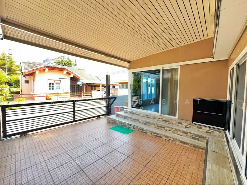 Copacabana Beach Jomtien, Chon Buri (Pattaya), Jomtien Sai Song Rd, Nong Pru, Bang Lamung (Pattaya), Chon Buri (Pattaya), 3 Bedrooms, 260 sqm, Condo For Rent, by Praveen Peter, 500358613 - DDproperty.com