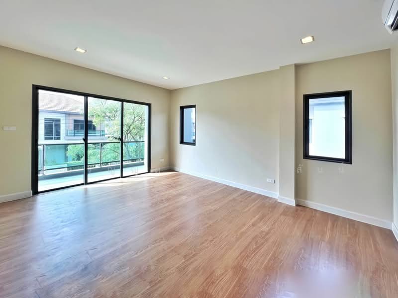 Venue Rama 9, Bangkok, Kanchanaphisek Road, Saphan Sung, Bangkok, 4 Bedrooms, 213 sqm, Single Detached House For Sale, by คุณวิญญุดา เหล่าสันน์, 500358625 - DDproperty.com