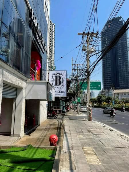 ปล่อยเช่า!!! ทำเลทอง MRT หัวลำโพง, Bangkok, Rong Muang, Pathum Wan, Bangkok, , 750 sqm, Shophouse For Rent, by Forty-Six Real Estate Group, 500358637 - DDproperty.com