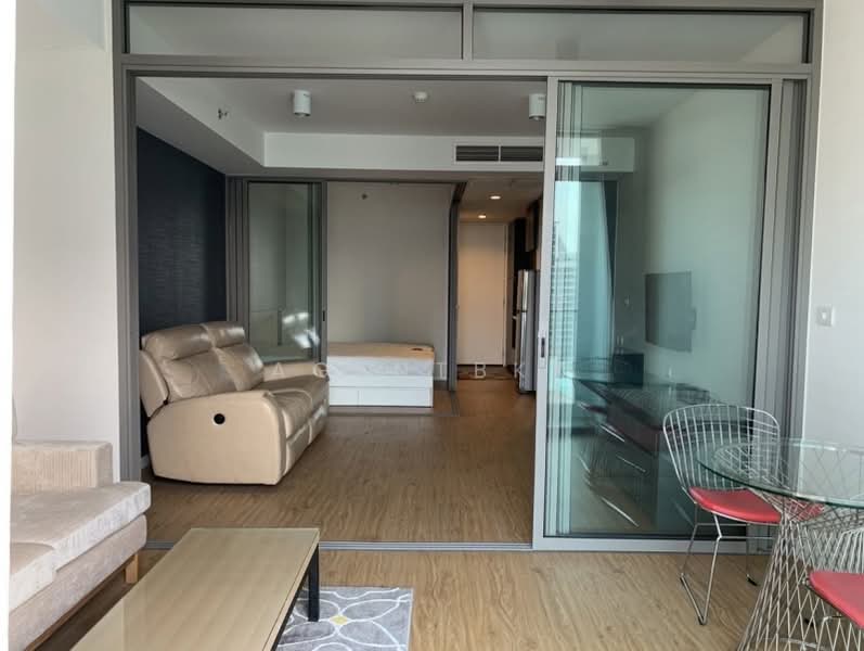 Siamese Surawong, Bangkok, Sap Road, Si Phraya, Bang Rak, Bangkok, 1 Bedroom, 47 sqm, Condo For Rent, by Agentbkk, 500358639 - DDproperty.com
