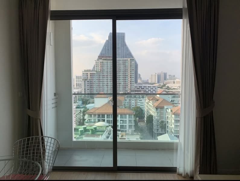 Siamese Surawong, Bangkok, Sap Road, Si Phraya, Bang Rak, Bangkok, 1 Bedroom, 47 sqm, Condo For Rent, by Agentbkk, 500358639 - DDproperty.com