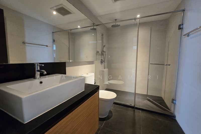 Eight Thonglor Residence, Bangkok, Eight Thonglor Building 88/36, Khlong Tan Nua, Watthana, Bangkok, 2 Bedrooms, 98 sqm, Condo For Sale, by Ailada Ngamsri, 500358665 - DDproperty.com