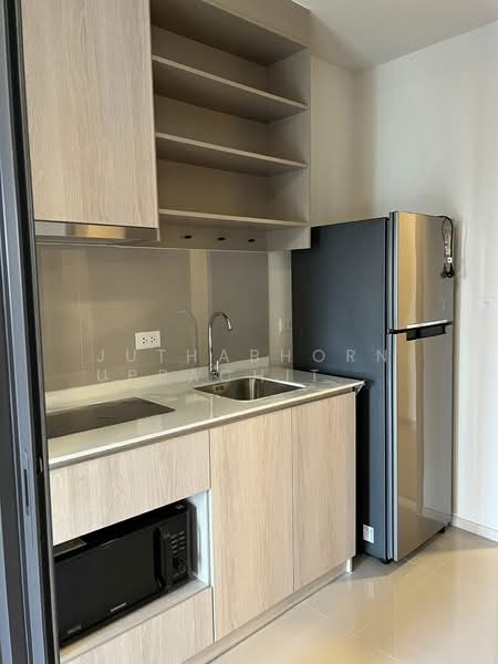 FLO by Sansiri, Bangkok, Somdet Chaopraya Road, Khlong San, Bangkok, 1 Bedroom, 25 sqm, Condo For Rent, by Juthabhorn Uppachit (Amy), 500358675 - DDproperty.com