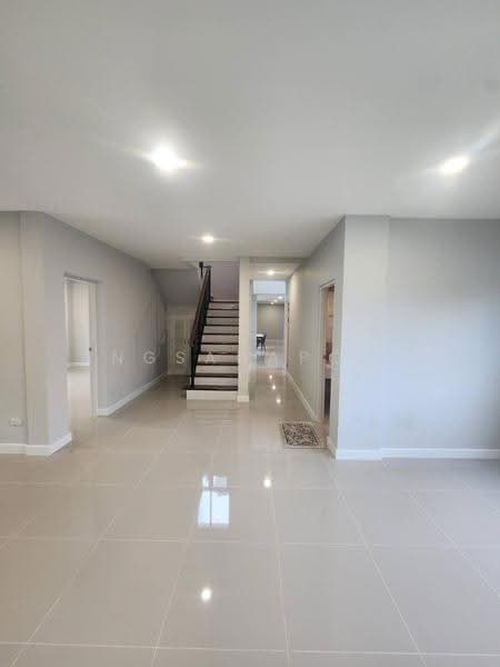 นันทวัน วงแหวน-รัตนาธิเบศร์, Nonthaburi, Sao Thong Hin, Bang Yai, Nonthaburi, 5 Bedrooms, 369 sqm, Single Detached House For Sale, by Angsanaporn Dejvorrasuthi, 500358698 - DDproperty.com