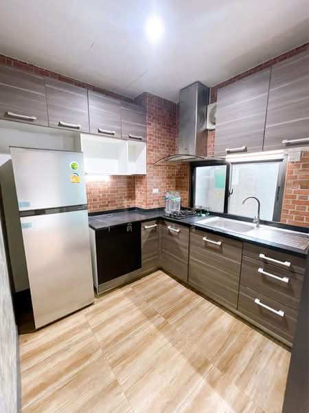 The Metro Pattanakarn-Srinakarin, Bangkok, Soi On Nut 80 Yak 5, Prawet, Bangkok, 3 Bedrooms, 148 sqm, Townhouse For Rent, by สุชาติ ปรีชา, 500358735 - DDproperty.com