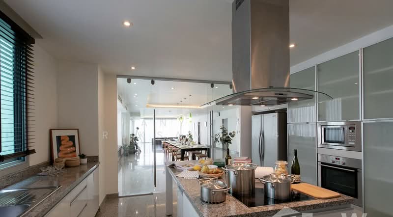 Seven Place Residences, Bangkok, 988 Sukhumvit 71 Road, Khlong Tan Nua, Watthana, Bangkok, 3 Bedrooms, 285 sqm, Condo For Rent, by Kanyanat Ruksamuang, 500358744 - DDproperty.com