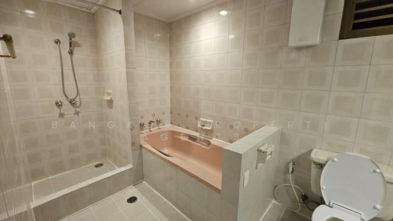 47 Le Cullinan Sukhumvit Soi 39, Bangkok, Sukhumvit, Khlong Tan Nua, Watthana, Bangkok, 3 Bedrooms, 250 sqm, Condo For Rent, by BANGKOK PROPERTY AGENTS, 500358755 - DDproperty.com