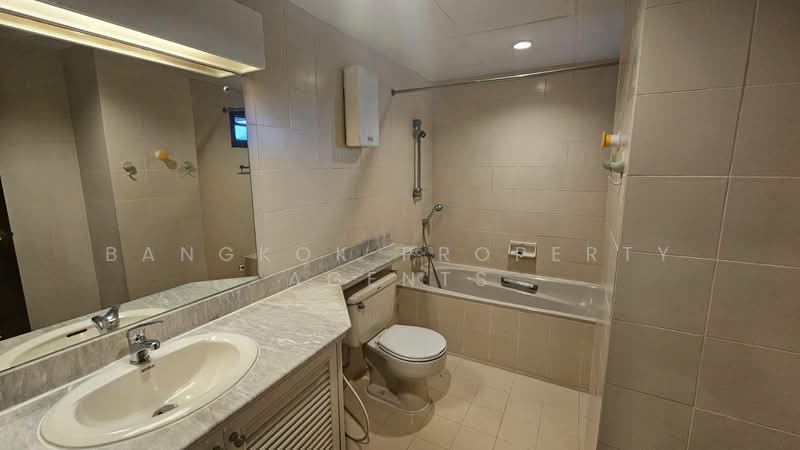 47 Le Cullinan Sukhumvit Soi 39, Bangkok, Sukhumvit, Khlong Tan Nua, Watthana, Bangkok, 3 Bedrooms, 250 sqm, Condo For Rent, by BANGKOK PROPERTY AGENTS, 500358757 - DDproperty.com