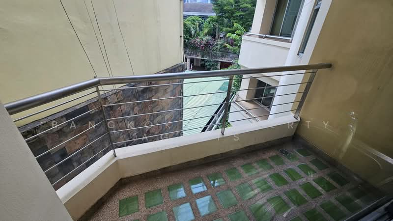 Baan Sahasthinee, Bangkok, Soi Attha Kawi 1, Khong Tan, Khlong Toei, Bangkok, 3 Bedrooms, 250 sqm, Condo For Rent, by BANGKOK PROPERTY AGENTS, 500358771 - DDproperty.com