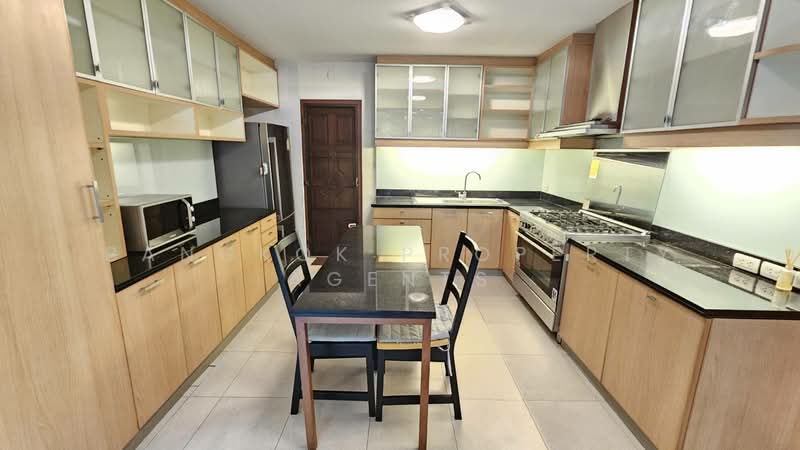 Baan Sahasthinee, Bangkok, Soi Attha Kawi 1, Khong Tan, Khlong Toei, Bangkok, 2 Bedrooms, 200 sqm, Condo For Rent, by BANGKOK PROPERTY AGENTS, 500358774 - DDproperty.com
