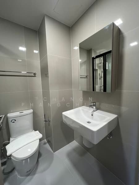 FLO by Sansiri, Bangkok, Somdet Chaopraya Road, Khlong San, Bangkok, 1 Bedroom, 25 sqm, Condo For Rent, by Chanon Phangchienghien, 500358830 - DDproperty.com