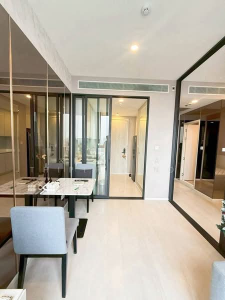 Mazarine Ratchayothin, Bangkok, Soi Phahonyothin 30, Phahonyothin Road, Chan Kasem, Chatuchak, Bangkok, 1 Bedroom, 33 sqm, Condo For Rent, by Kritsana Thipthananon, 500358894 - DDproperty.com