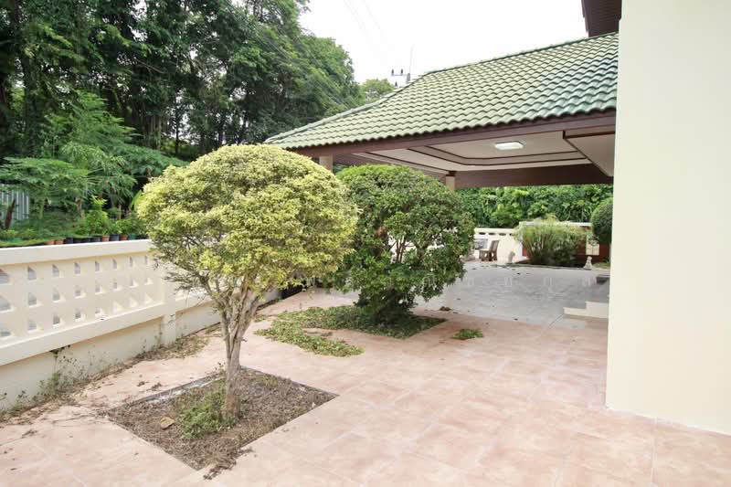ขายบ้านรีโนเวทหลังมุม 88 ตร.วา หมู่บ้านคงคอแรน ใกล้ป้าบุญคาเฟ่ 500 เมตร ทับมา ระยอง, ระยอง, ทับมา, เมืองระยอง, ระยอง, 150 ตร.ม., บ้านเดี่ยว ขาย, โดย สุเทพ พสุวณิชย์กุล, 500358899 - DDproperty.com