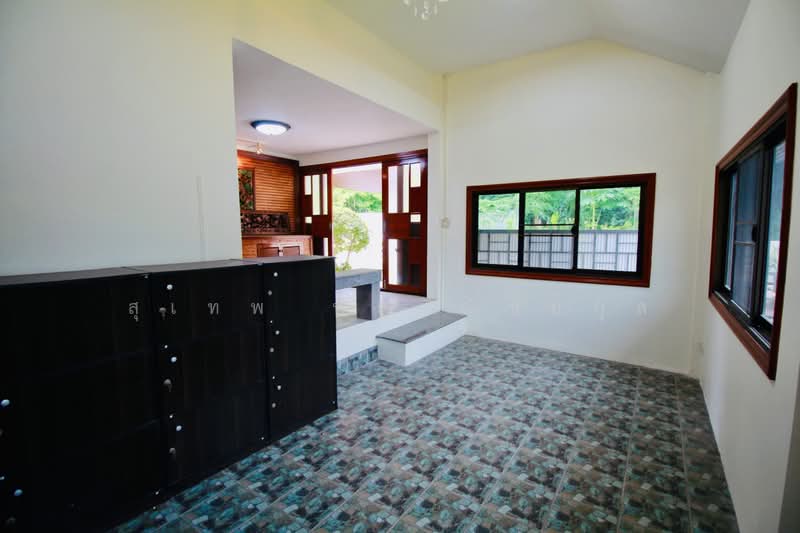 Renovated Corner House for Sale 88 Sq.Wah in Kongkorn Ranch Village, Thap Ma, Rayong Only 500 Meters, Rayong, Thapma, Muang Rayong, Rayong, 3 Bedrooms, 150 sqm, Single Detached House For Sale, by สุเทพ พสุวณิชย์กุล, 500358899 - DDproperty.com