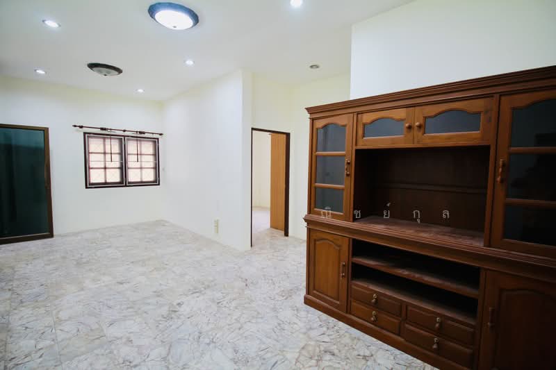 Renovated Corner House for Sale 88 Sq.Wah in Kongkorn Ranch Village, Thap Ma, Rayong Only 500 Meters, Rayong, Thapma, Muang Rayong, Rayong, 3 Bedrooms, 150 sqm, Single Detached House For Sale, by สุเทพ พสุวณิชย์กุล, 500358899 - DDproperty.com