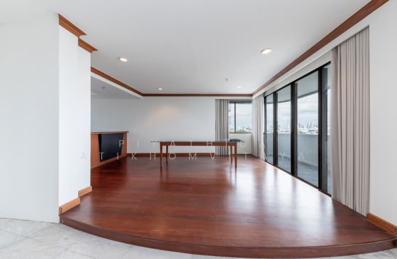 Rattanakosin View Mansion, Bangkok, Soi Chueng Charoen Phanich, Bang Yi Khan, Bang Phlat, Bangkok, 2 Bedrooms, 279 sqm, Condo For Sale, by Piyathida Atikhomvitaya, 500358934 - DDproperty.com