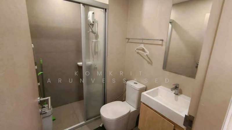 Lumpini Suite Phetchaburi-Makkasan, Bangkok, 1515 Phetchaburi Rd, Makkasan, Ratchathewi, Bangkok, 2 Bedrooms, 41 sqm, Condo For Rent, by Komkrit Arunvessased , 500358958 - DDproperty.com
