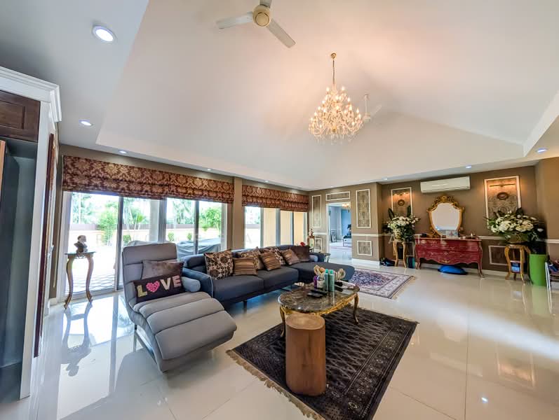 Luxury Pool Villa for Sale Huay Yai East Pattaya, Chon Buri (Pattaya), Bang Lamung, Bang Lamung (Pattaya), Chon Buri (Pattaya), 3 Bedrooms, 350 sqm, Villa For Sale, by PLC real estate, 500359018 - DDproperty.com