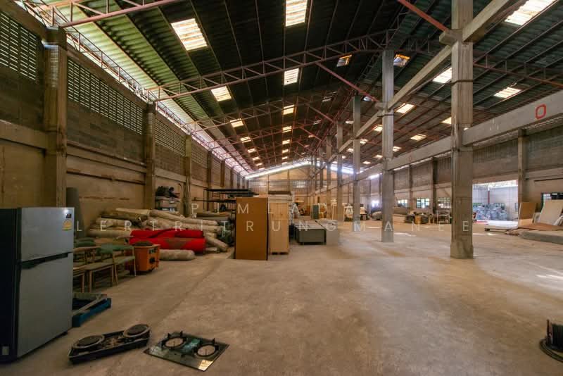 โกดังลาดพร้าว 101-2, Bangkok, Khlong Chan, Bang Kapi, Bangkok, , 2,400 sqm, Warehouse/Factory For Rent, by Pimlada Lertritrungmanee, 500359023 - DDproperty.com