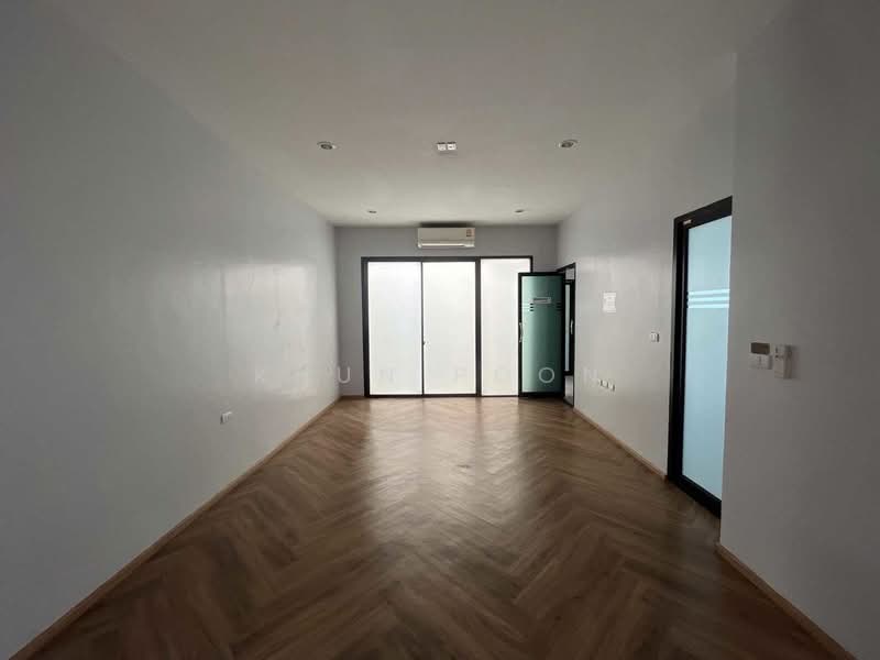 District Sukhumvit 77, Bangkok, Suan Luang, Bangkok, , 760 sqm, Office Space For Rent, by Khun Poon, 500359024 - DDproperty.com