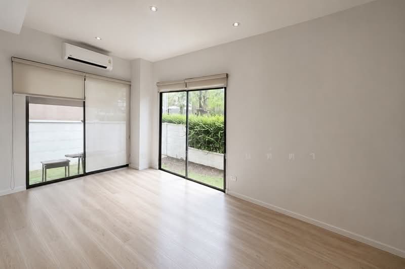 Baan Klang Muang Ladprao-Serithai, Bangkok, 8-2 Soi Serithai 52, Khan Na Yao, Bangkok, 3 Bedrooms, 152 sqm, Townhouse For Sale, by ชนะชาติ นนท์ตา, 500359060 - DDproperty.com