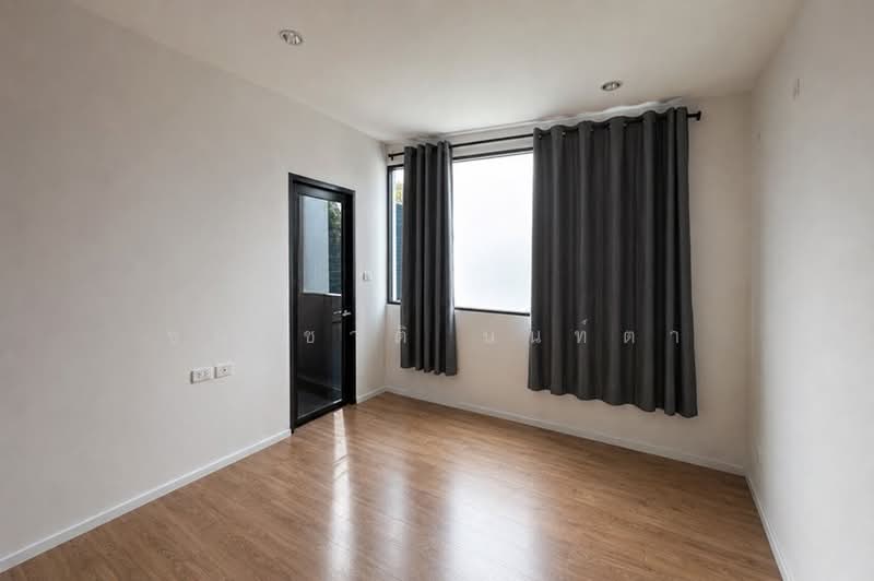Baan Klang Muang Ladprao-Serithai, Bangkok, 8-2 Soi Serithai 52, Khan Na Yao, Bangkok, 3 Bedrooms, 152 sqm, Townhouse For Sale, by ชนะชาติ นนท์ตา, 500359060 - DDproperty.com