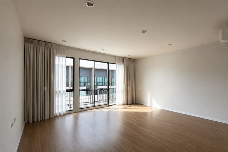 Baan Klang Muang Ladprao-Serithai, Bangkok, 8-2 Soi Serithai 52, Khan Na Yao, Bangkok, 3 Bedrooms, 152 sqm, Townhouse For Sale, by ชนะชาติ นนท์ตา, 500359060 - DDproperty.com