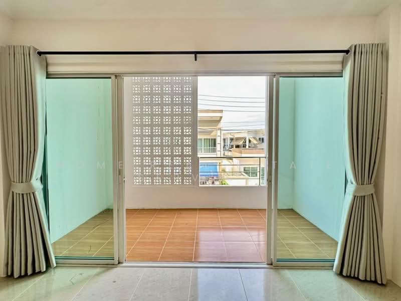 บ้านศิริมงคล, Chon Buri (Pattaya), Nong Pla Lai, Bang Lamung (Pattaya), Chon Buri (Pattaya), 3 Bedrooms, 70 sqm, Townhouse For Sale, by HOME Real Estate Service, 500359063 - DDproperty.com