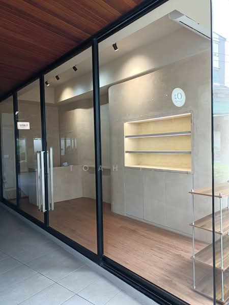 พื้นที่ให้เช่า พร้อมพงษ์ ทองหล่อ สุขุมวิท : Space for rent in Phrom Phong, Thonglor, Sukhumvit., กรุงเทพ, คลองตันเหนือ, วัฒนา, กรุงเทพ, 12 ตร.ม., พื้นที่ขายของ ให้เช่า, โดย TOAH T., 500359070 - DDproperty.com