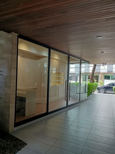 พื้นที่ให้เช่า พร้อมพงษ์ ทองหล่อ สุขุมวิท : Space for rent in Phrom Phong, Thonglor, Sukhumvit., กรุงเทพ, คลองตันเหนือ, วัฒนา, กรุงเทพ, 12 ตร.ม., พื้นที่ขายของ ให้เช่า, โดย TOAH T., 500359070 - DDproperty.com