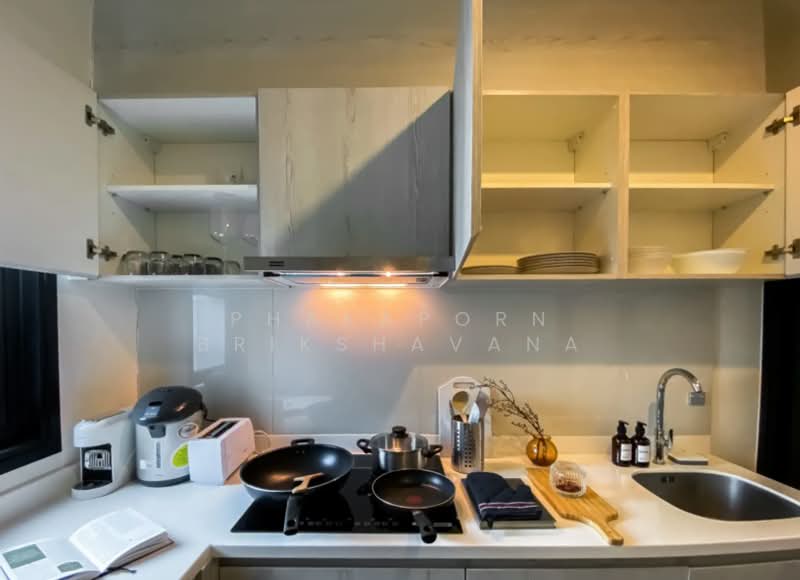 Life Asoke, Bangkok, Asoke-Dindang Road, Bang Kapi, Huai Khwang, Bangkok, 2 Bedrooms, 60 sqm, Condo For Rent, by Phakaporn Brikshavana, 500359129 - DDproperty.com