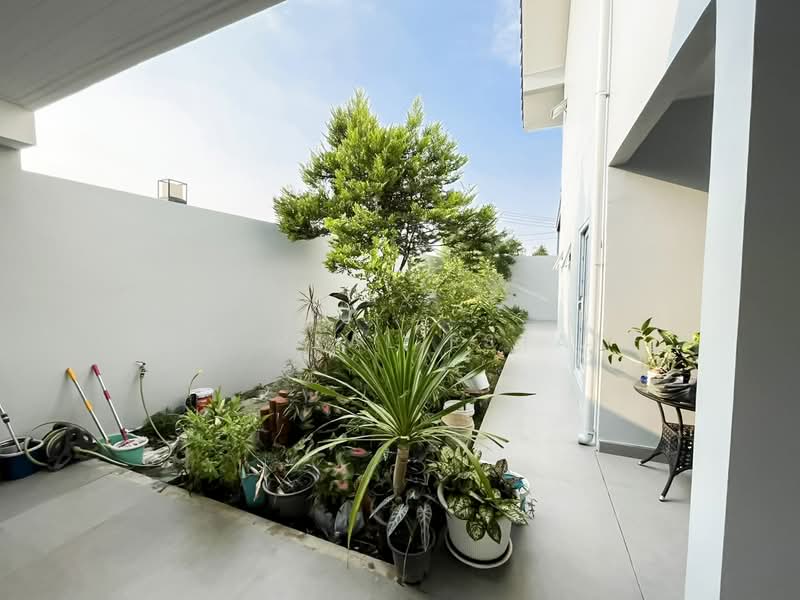 Pool Villa for Sale Thung Klom East Pattaya 3 Bedroom, Chon Buri (Pattaya), Bang Lamung, Bang Lamung (Pattaya), Chon Buri (Pattaya), 3 Bedrooms, 576 sqm, Villa For Sale, by PLC real estate, 500359157 - DDproperty.com
