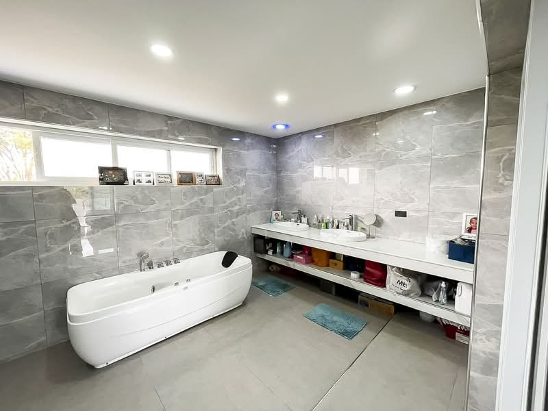 Pool Villa for Sale Thung Klom East Pattaya 3 Bedroom, Chon Buri (Pattaya), Bang Lamung, Bang Lamung (Pattaya), Chon Buri (Pattaya), 3 Bedrooms, 576 sqm, Villa For Sale, by PLC real estate, 500359157 - DDproperty.com