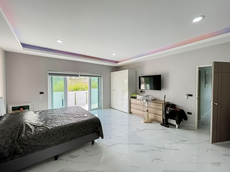 Pool Villa for Sale Thung Klom East Pattaya 3 Bedroom, Chon Buri (Pattaya), Bang Lamung, Bang Lamung (Pattaya), Chon Buri (Pattaya), 3 Bedrooms, 576 sqm, Villa For Sale, by PLC real estate, 500359157 - DDproperty.com