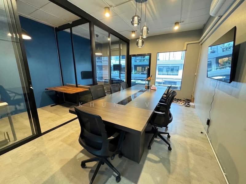 For Rent Commercial Building in Ekkamai Ideal for Office Studio (SPSEVE1979), Bangkok, เอกมัย14, Khlong Tan Nua, Watthana, Bangkok, , 300 sqm, Shophouse For Rent, by Khun Eve, 500359167 - DDproperty.com