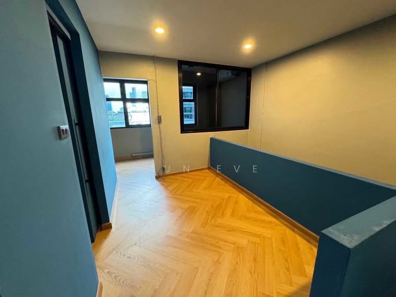 For Rent Commercial Building in Ekkamai Ideal for Office Studio (SPSEVE1979), Bangkok, เอกมัย14, Khlong Tan Nua, Watthana, Bangkok, , 300 sqm, Shophouse For Rent, by Khun Eve, 500359167 - DDproperty.com